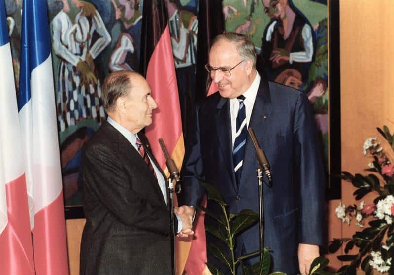 François Mitterrand et le chancelier fédéral allemand Kohl en 1987. (c) Wikipedia