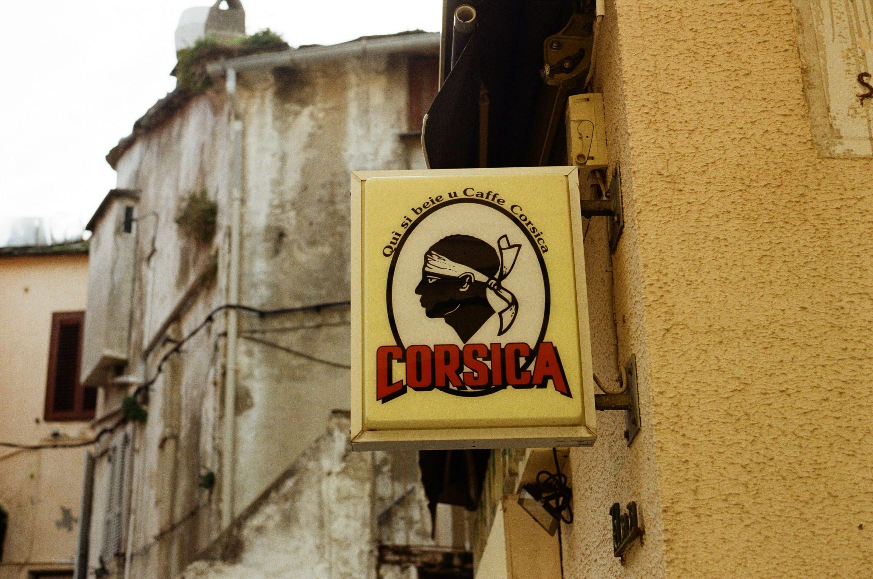 Un café à Bastia (c) Unsplash