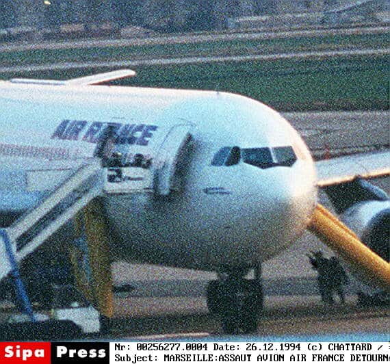 MARSEILLE:ASSAUT AVION AIR FRANCE DETOUR
NE A ALGER
Sipa 00256277_000004






"SIPA PHOTOGRAPHE" "IMAGE NUMERISEE"
FRANCE MARSEILLE MARIGNANE AVION "AIR
FRANCE" G.I.G.N.